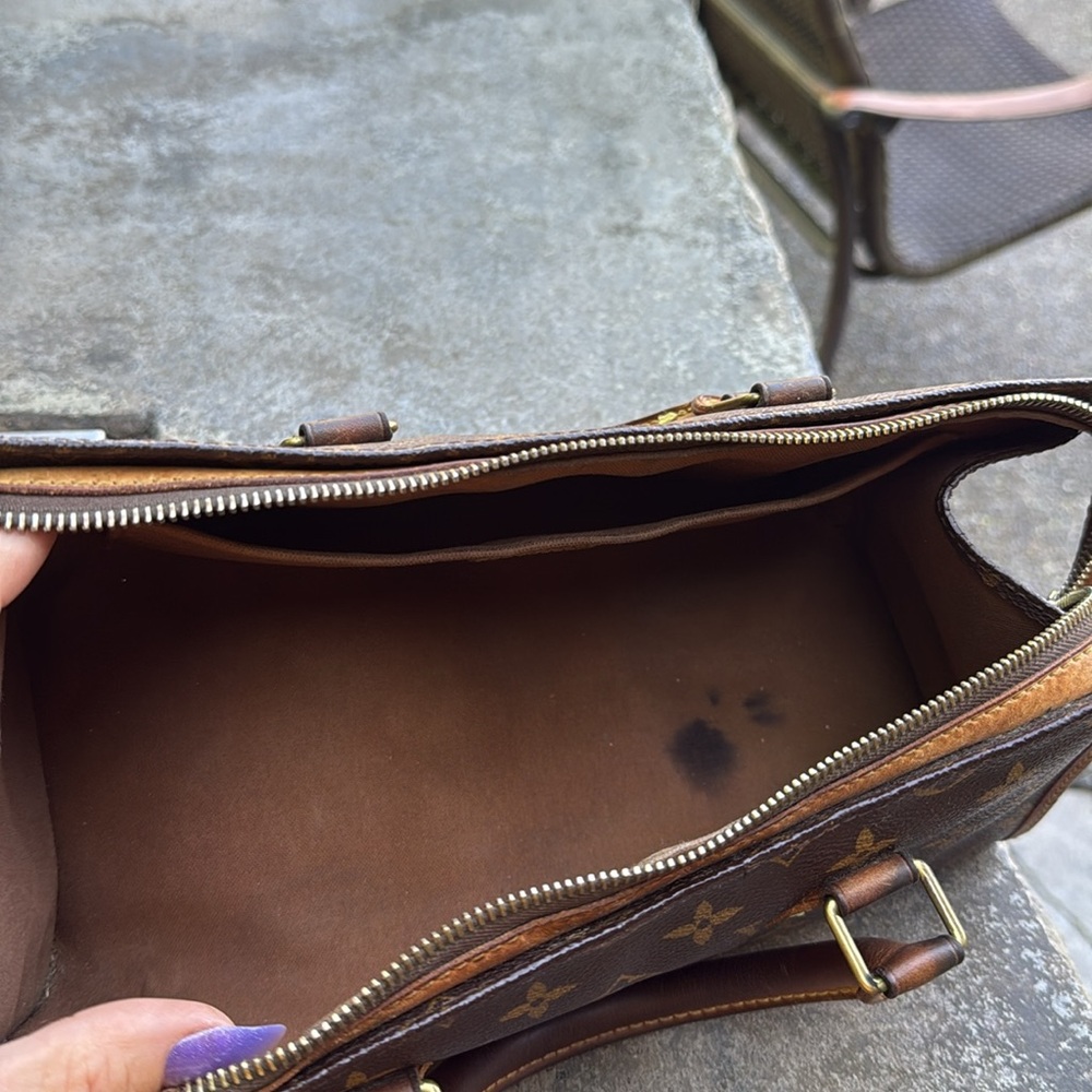 Louis Vuitton Brown Monogram Clutch - Picture 4 of 11
